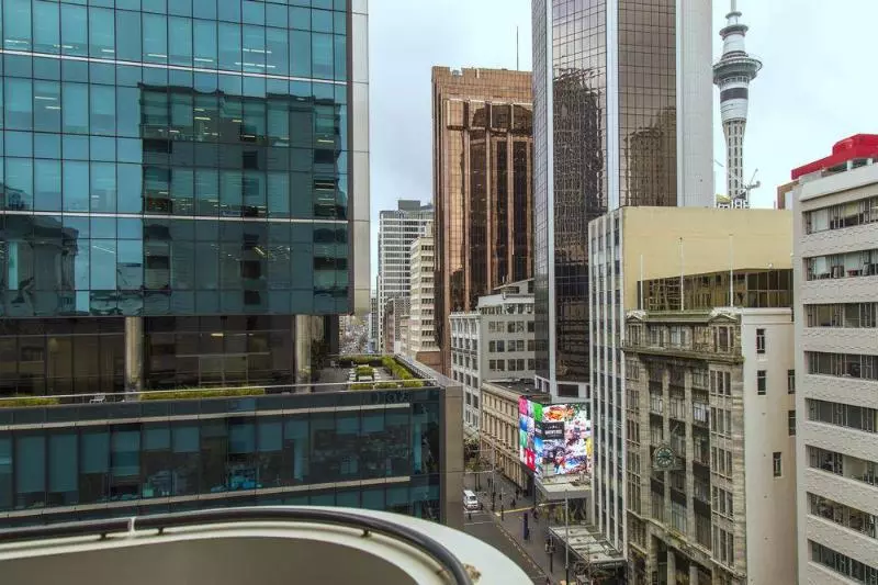 Fotos del hotel Quest On Queen Serviced Apartments:  9