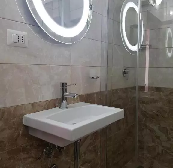 Fotos del hotel Bristol Hotel Tirana:  13