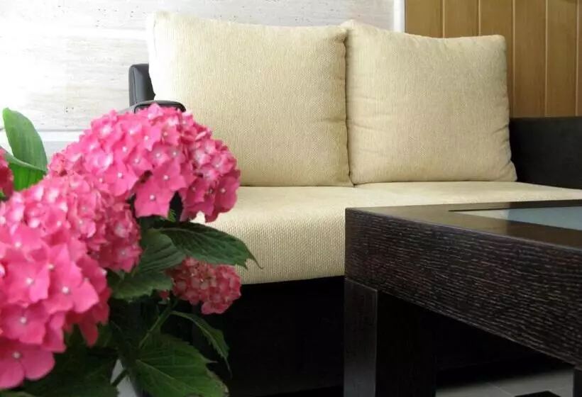 Fotos del hotel Bristol Hotel Tirana:  7