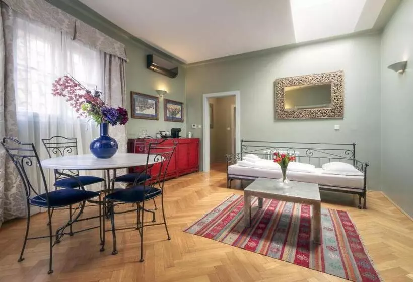 Fotos del hotel At The Black Star Hotel:  19