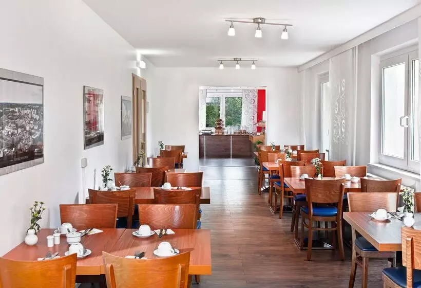 Fotos del hotel Days Inn By Wyndham Leipzig City Centre:  2