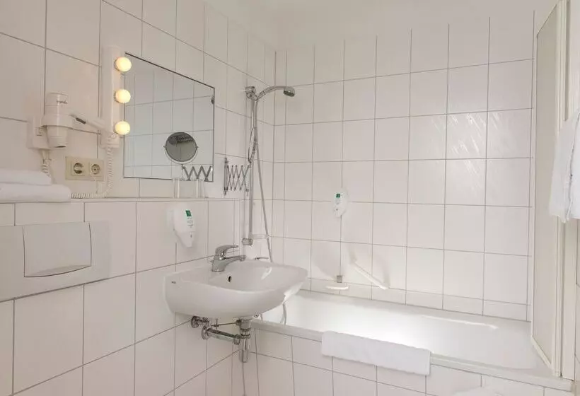 Fotos del hotel Days Inn By Wyndham Leipzig City Centre:  5