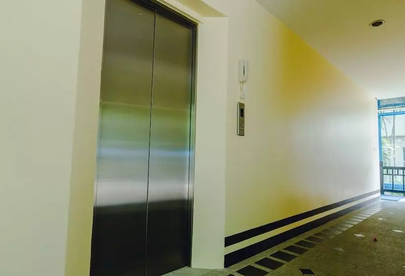 Fotos del hotel Karon Whale Resort:  2