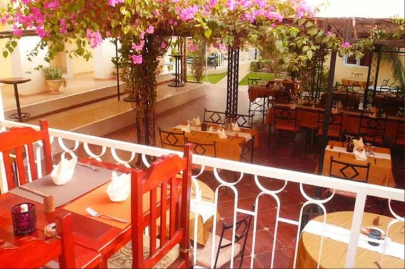 Fotos del hotel Flamboyants:  2