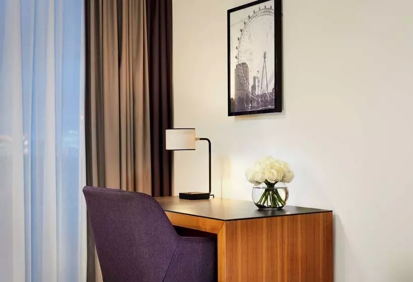 Fotos del hotel Park Plaza County Hall London:  25