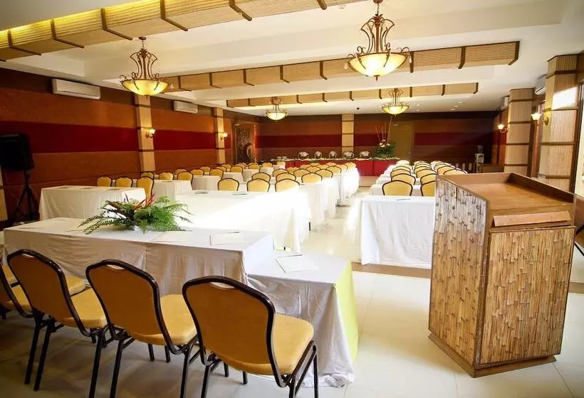 Fotos del hotel Boracay Tropics Resort:  8