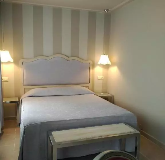 Fotos del hotel Bufon De Arenillas:  13