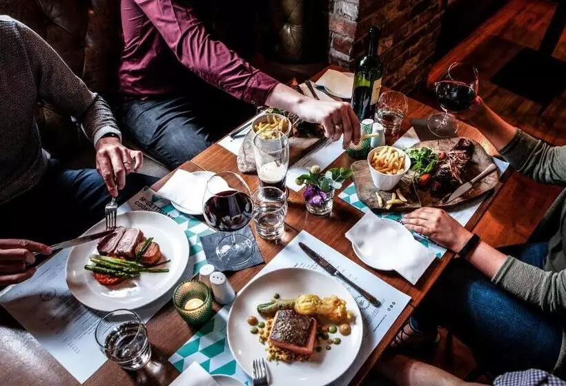 Fotos del hotel The Address Citywest (formerly Kingswood Hotel):  23