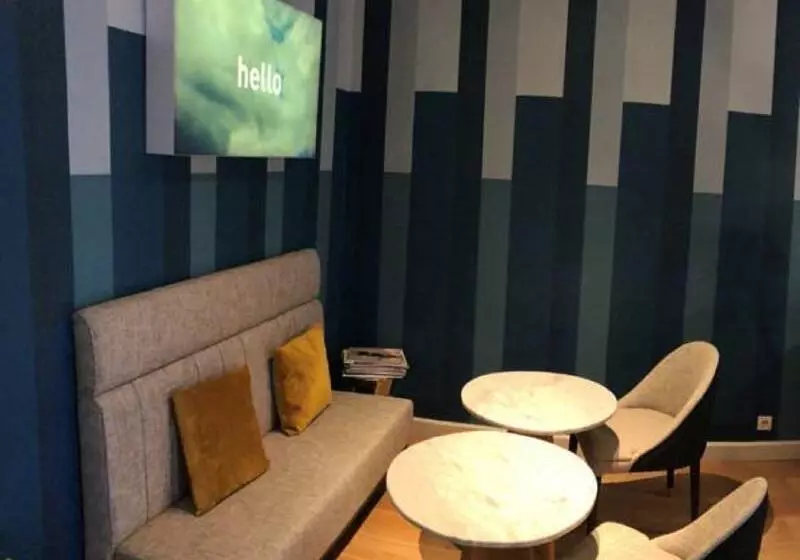 Fotos del hotel Opera Frochot:  3