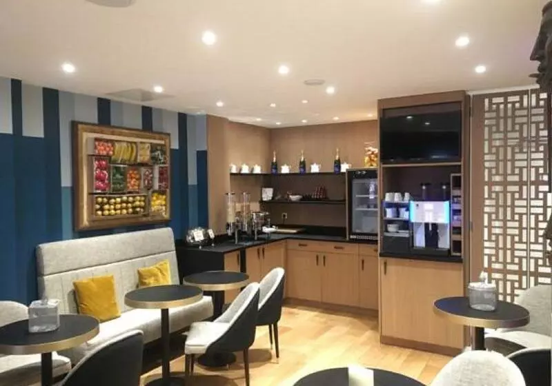 Fotos del hotel Opera Frochot:  6