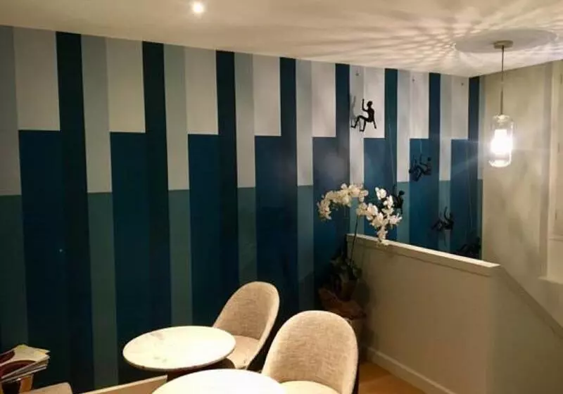 Fotos del hotel Opera Frochot:  11