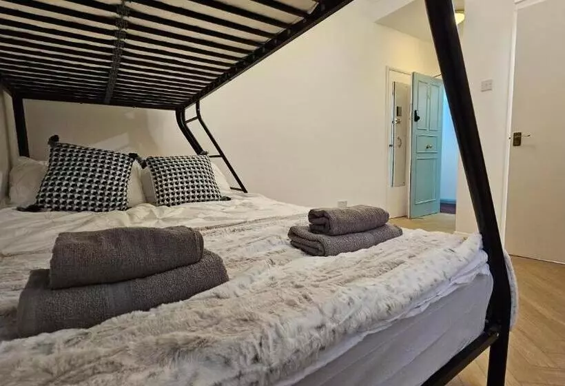 Fotos del hotel New Dome:  14