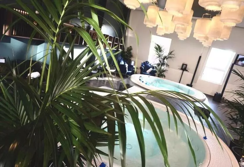 Fotos del hotel Clarion Hotel Gillet:  2