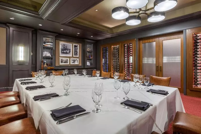 Fotos del hotel Omni Berkshire Place:  2