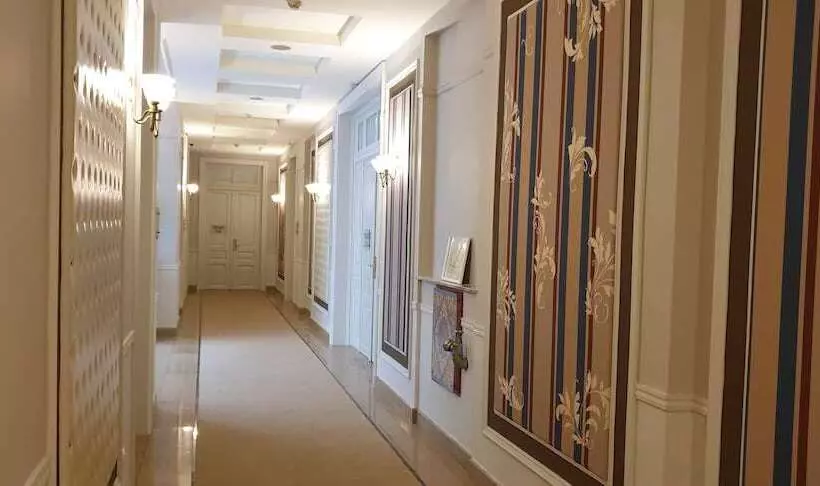 Fotos del hotel Capsis Bristol Boutique:  3