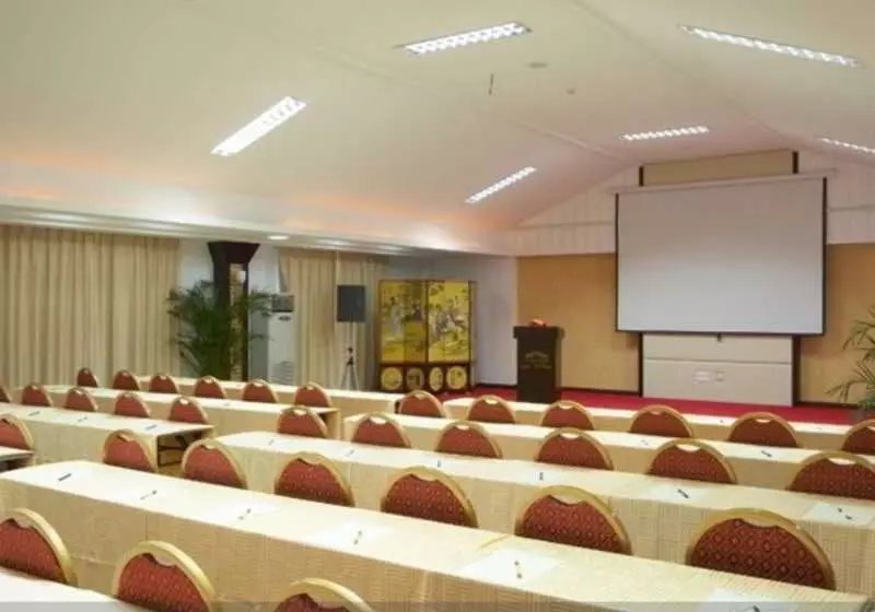 Fotos del hotel Sovereign:  3