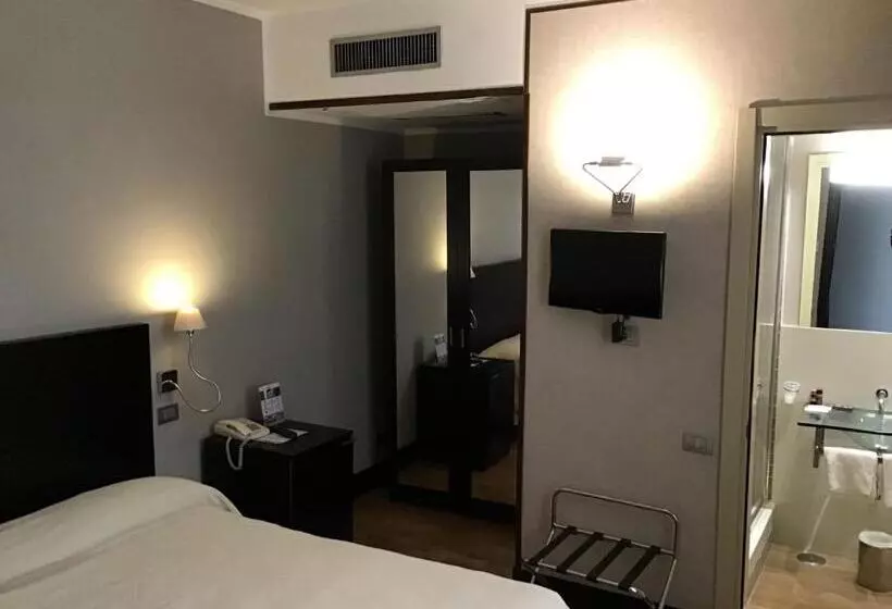 Fotos del hotel Mh Design:  12