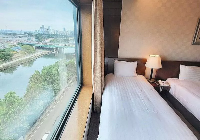 Fotos del hotel Busybee Midi Niagara:  17