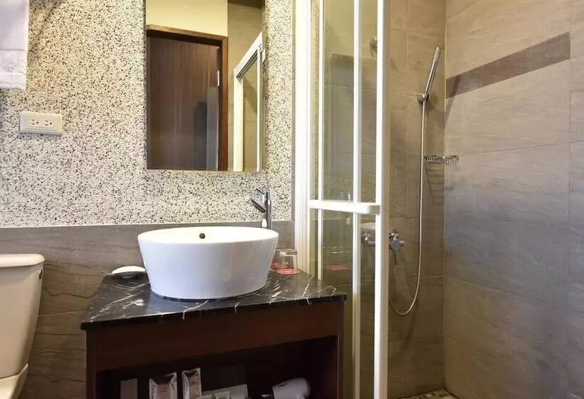 Fotos del hotel The Galerie:  12