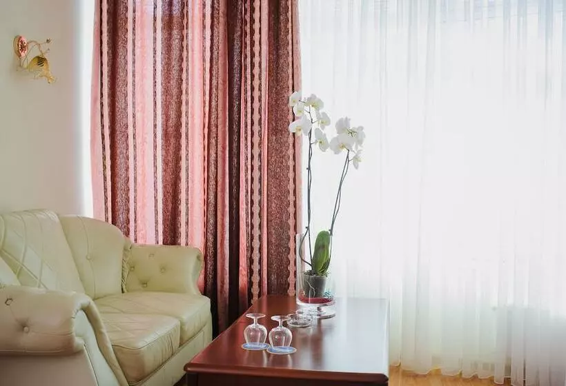 Fotos del hotel Villa Arus:  25