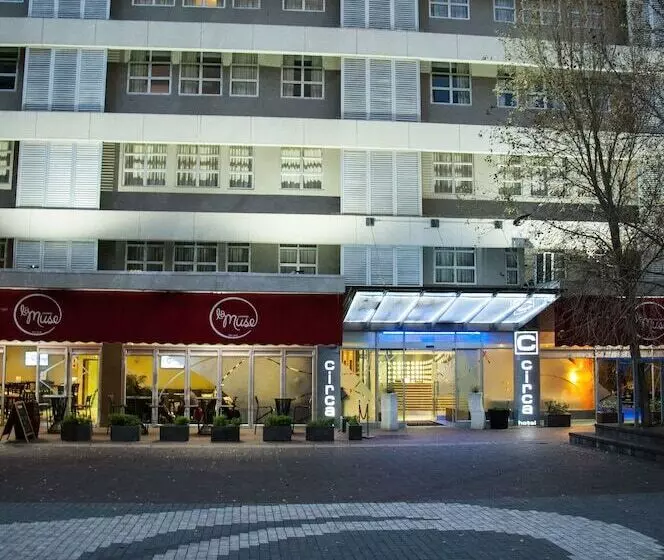 Fotos del hotel Circa Luxury Apartment:  12