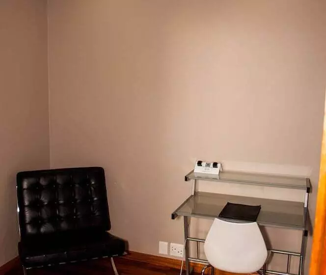 Fotos del hotel Circa Luxury Apartment:  25