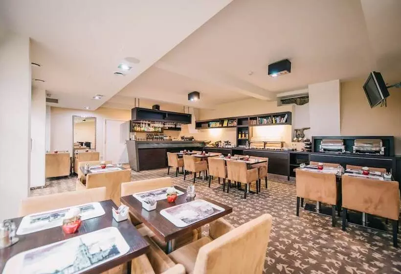 Fotos del hotel Buda Castle:  9