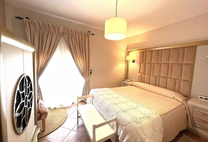 Fotos del hotel El Curro:  10