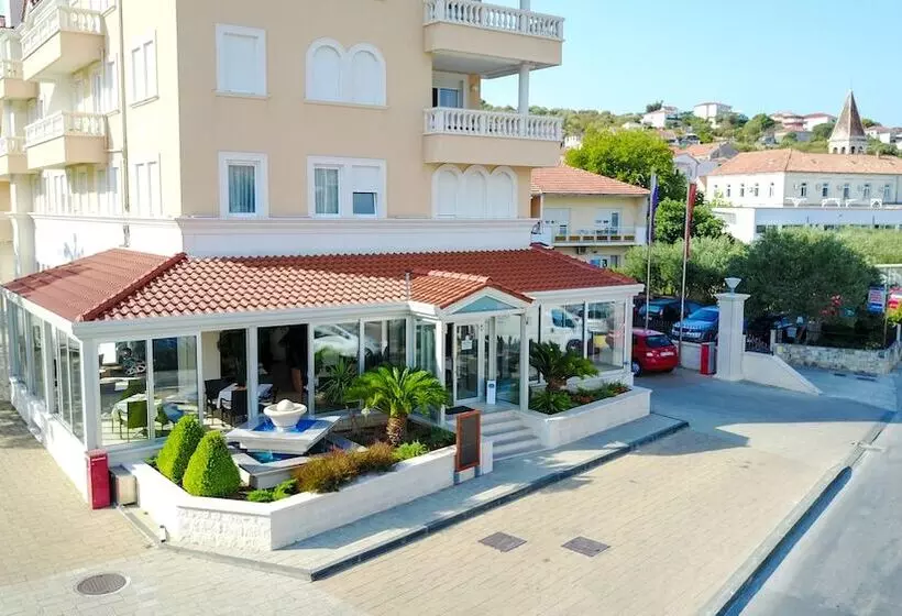 Fotos del hotel Trogir Palace:  15