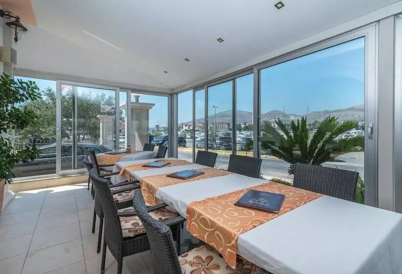 Fotos del hotel Trogir Palace:  12