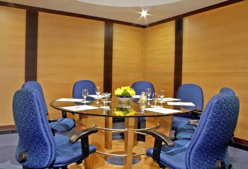 Fotos del hotel Aditya Parka Sarovar Portico:  8