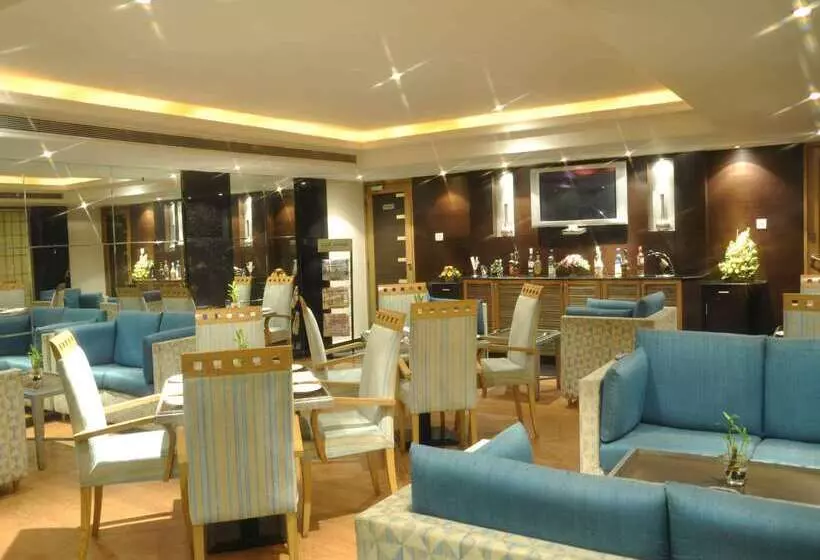 Fotos del hotel Aditya Parka Sarovar Portico:  7