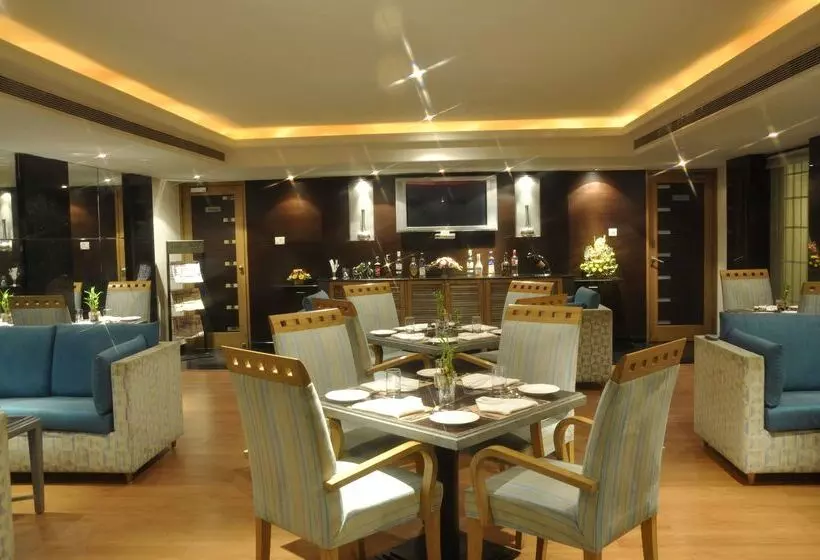 Fotos del hotel Aditya Parka Sarovar Portico:  4