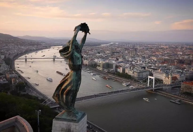 Fotos del hotel Benczur:  6