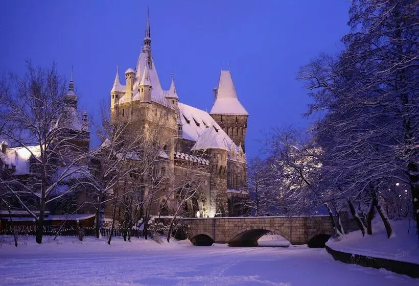 Fotos del hotel Benczur:  9