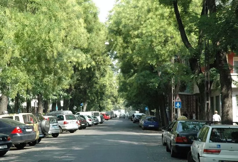 Fotos del hotel Benczur:  11