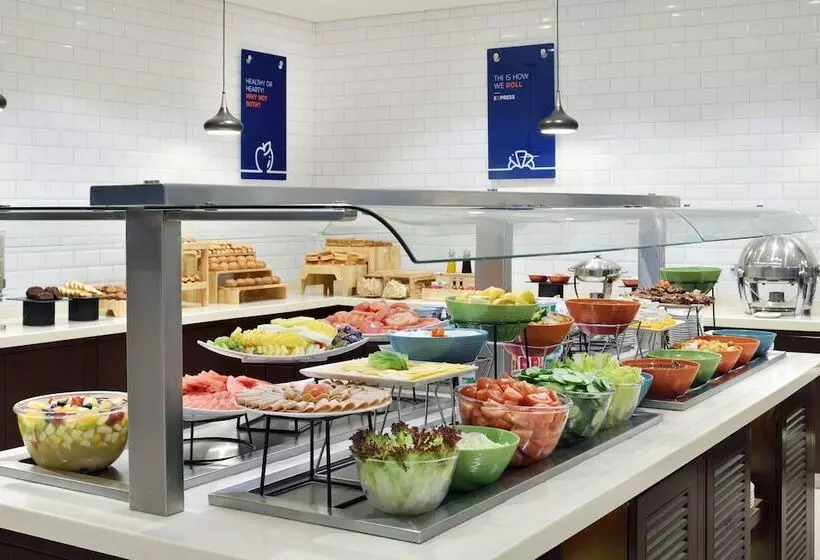 Fotos del hotel Holiday Inn Express Dubai Internet City, An Ihg:  33