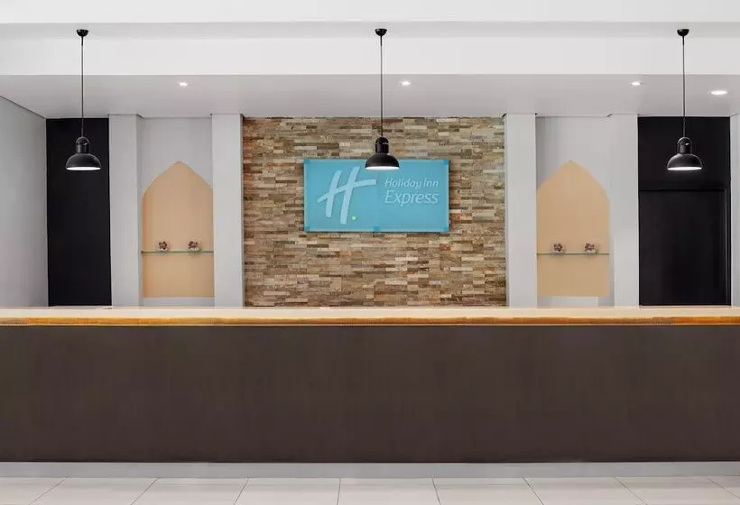 Fotos del hotel Holiday Inn Express Dubai Internet City, An Ihg:  52