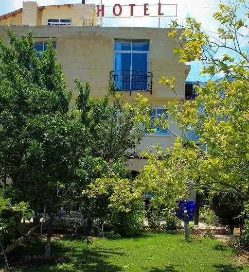 Fotos del hotel Lapida Garden:  2