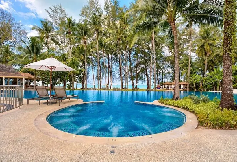 Manathai Khao Lak