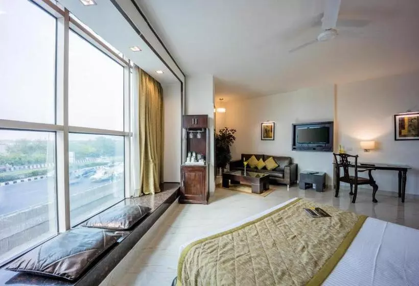 Shanti Palace Mahipalpur