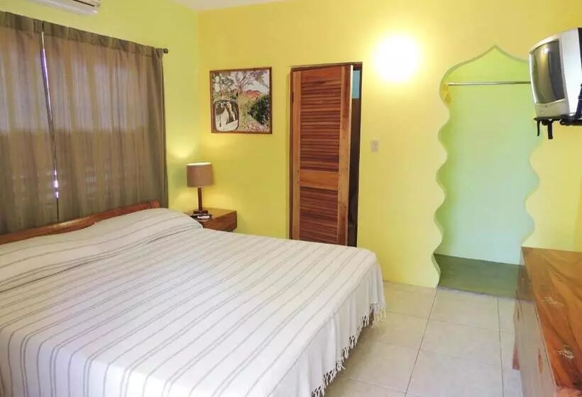 Fotos del hotel Sunrise Club:  16