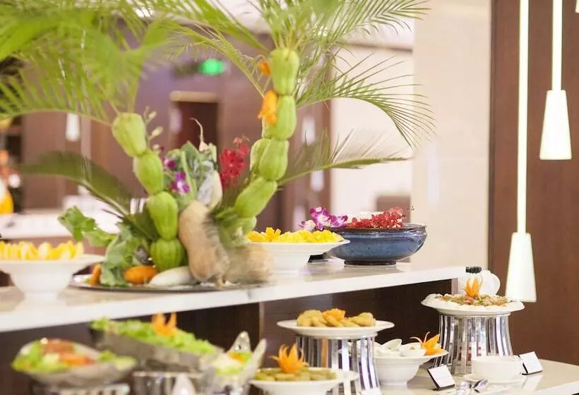 Fotos del hotel Muong Thanh Grand Quang Tri:  3