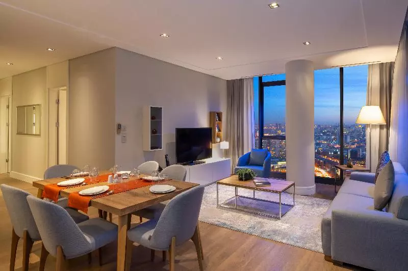 Fotos del hotel Movenpick Living Istanbul:  25