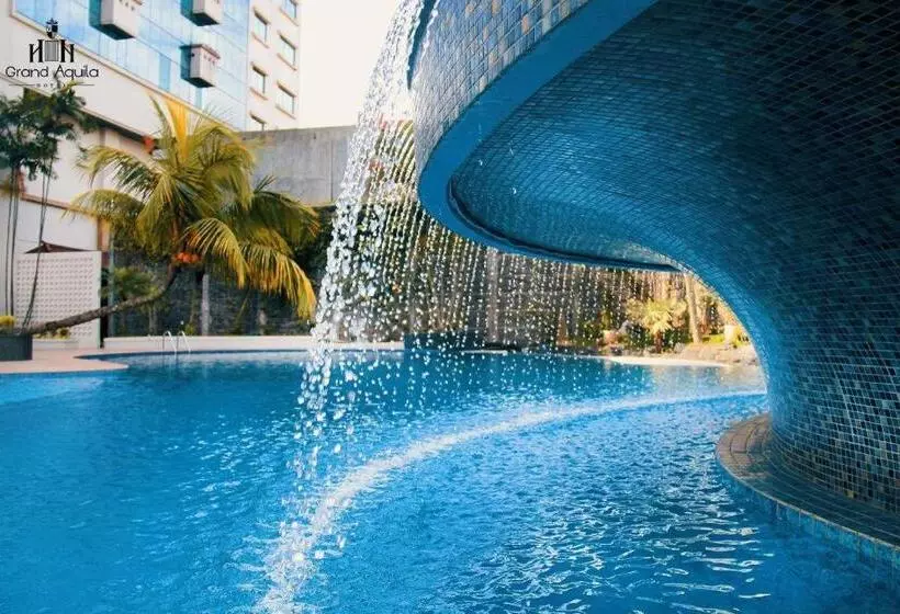 Fotos del hotel Grand Aquila  Bandung:  10