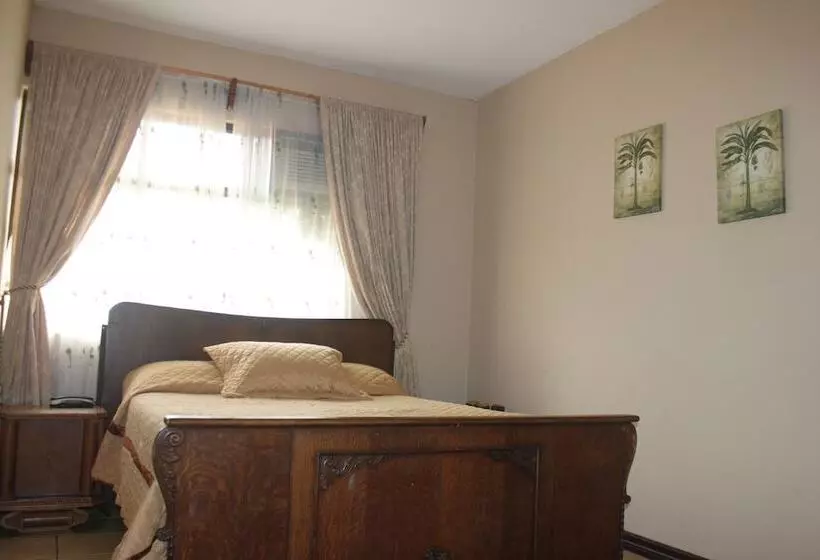 Fotos del hotel Santa Maria Inn:  25