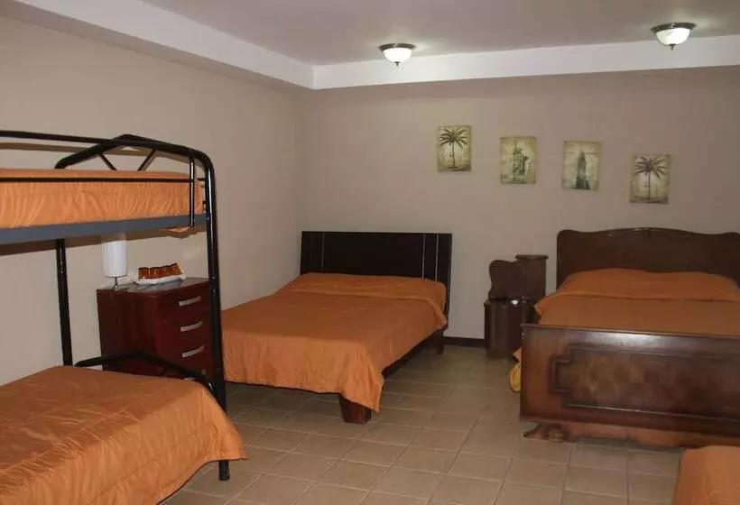 Fotos del hotel Santa Maria Inn:  11