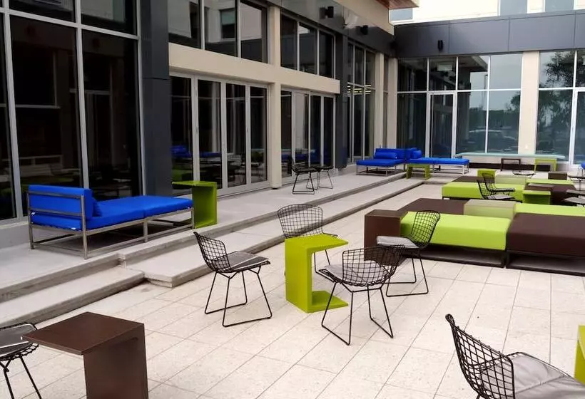 Fotos del hotel Aloft Montreal Airport:  10