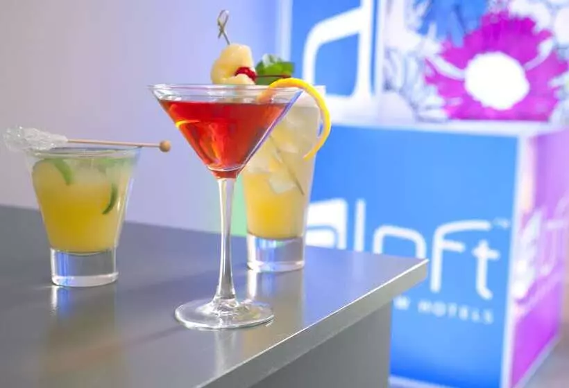 Fotos del hotel Aloft Montreal Airport:  4