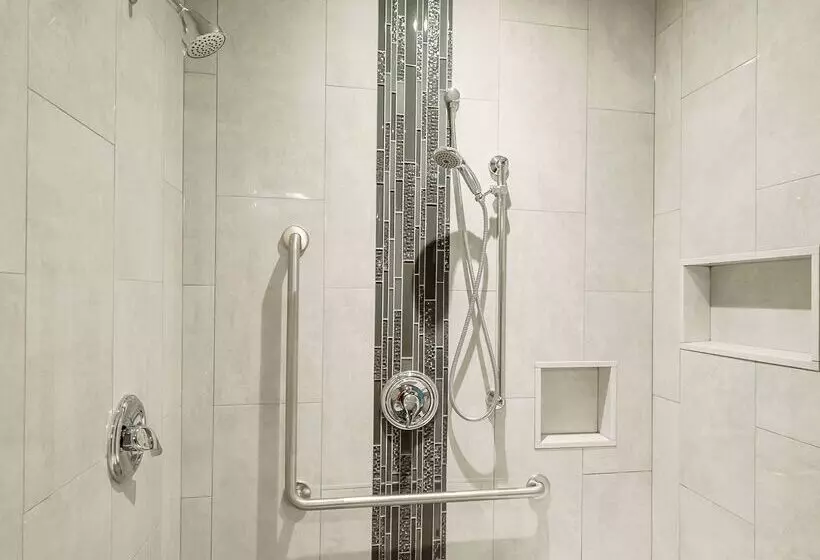 Fotos del hotel Ramada By Wyndham Niagara Falls By The River:  17